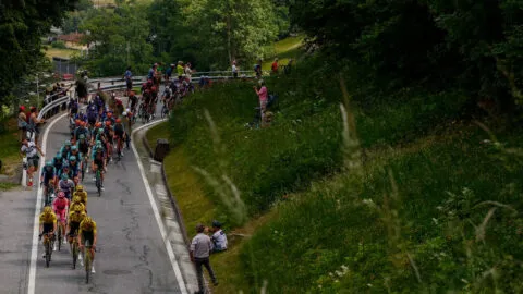 Giro de Italia 2026 en vivo, resultados etapa 16: ¡Vingegaard ataca en el ascenso!