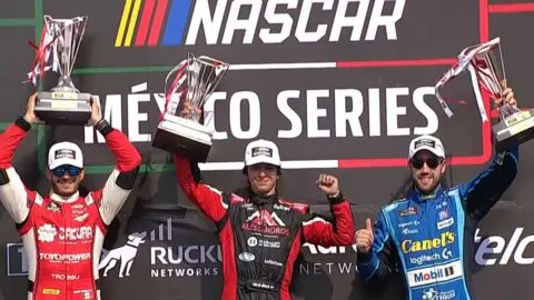 Helio Meza consigue su primera victoria en una vibrante carrera de NASCAR México Series en Puebla