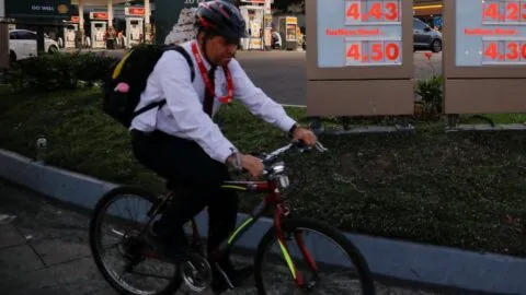 La rutina que los ciclistas principiantes no deben saltarse: 10 ejercicios clave para ganar fuerza