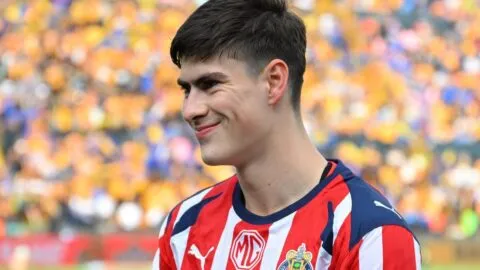 Hormiga González aclara su futuro: ¿Continuará en Chivas para el Apertura 2026?