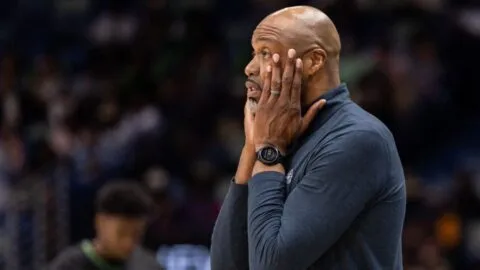 Magic despide a Jamahl Mosley tras eliminación en Playoffs