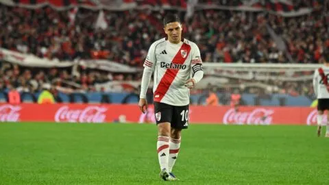 'Juanfer' Quintero y una montaña de emociones en el paso de River Plate a semifinales en Argentina