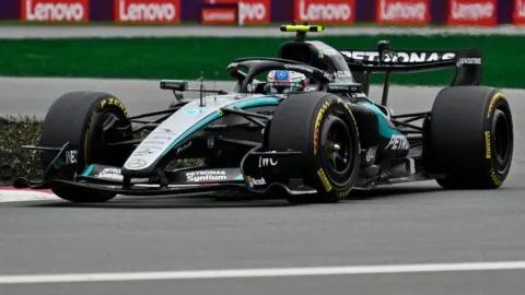 Kimi Antonelli gana su cuarta carrera consecutiva en el GP de Canadá; Checo Pérez abandona tras falla mecánica