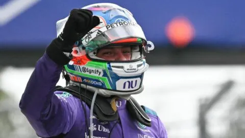 Checo Pérez remonta en Miami, pero se queda lejos de los puntos en un nuevo triunfo de Kimi Antonelli