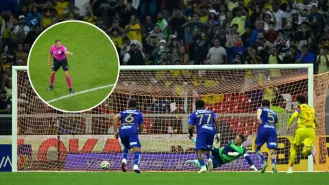 Polémica: ¿es justa la marcación del penal de Nathan Silva sobre Henry Martín?