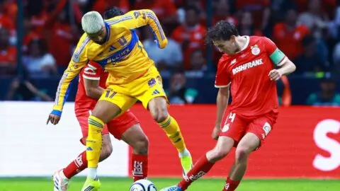 ¡Mal y de malas! Marcel Ruiz sale al minuto 7 del segundo tiempo en la final de la Concachampions 2026