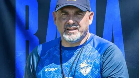 Cobán Imperial confirma la salida de Martín García como entrenador