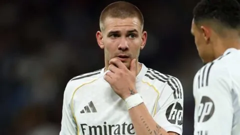 ¡Fiorentina anuncia la llegada de Franco Mastantuono! Mourinho continúa con la limpia en el Real Madrid