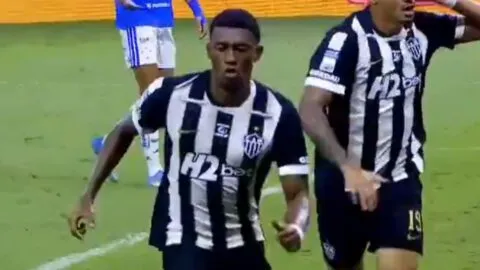 Mateo Cassierra resurge en Atlético Mineiro