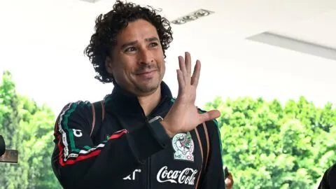 Guillermo Ochoa afirma que la portería de la selección está segura: “Cualquiera puede ser titular”