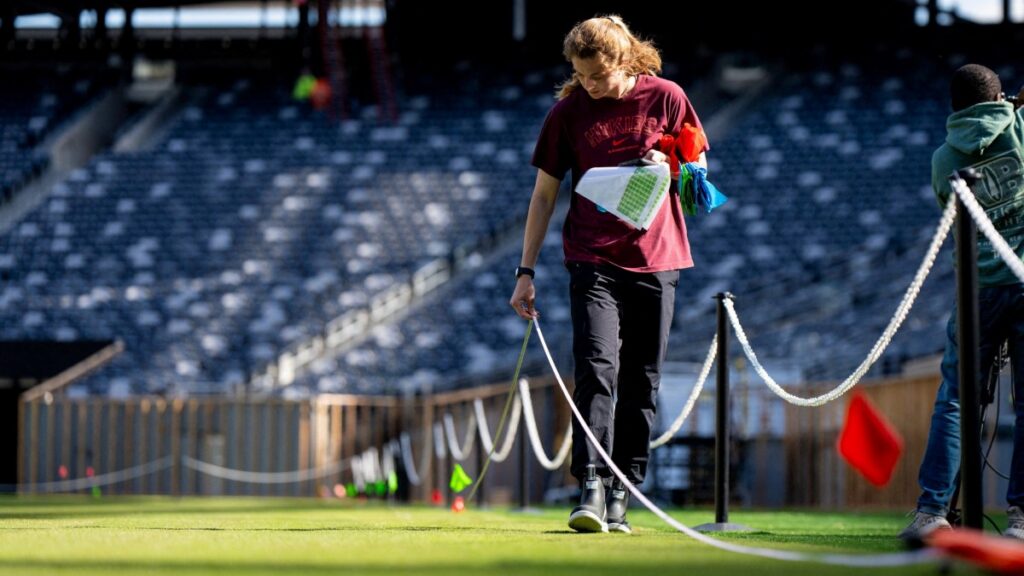 Trabajos en la cancha del MetLife Stadium