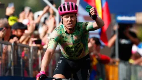 Michael Valgren juega la ficha del engaño y se lleva la etapa 17 del Giro de Italia 2026
