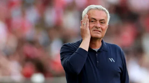 Benfica se enreda con Famalicao y le deja servida la Primeira Liga al Porto