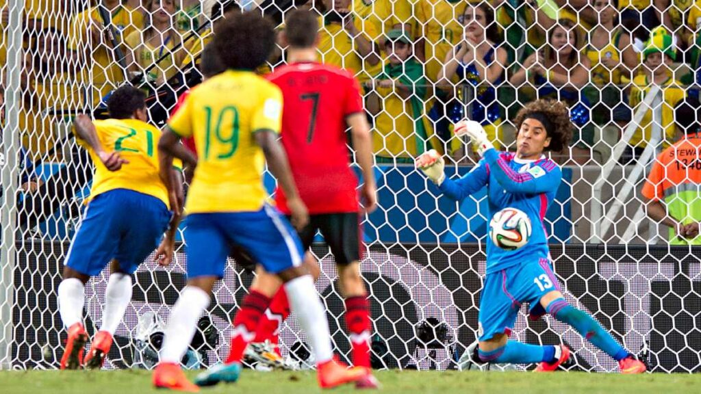 ¡Leyenda! Guillermo Ochoa se une a Cristiano Ronaldo y Lionel Messi como los jugadores con más mundiales disputados
