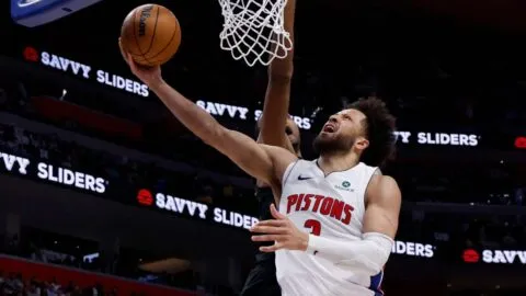 Los Pistons se sacuden hegemonía, golpean primero y tumban a Cavaliers en Cleveland