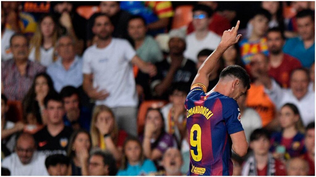 Valencia venció al Barcelona con un marcador de 2-1 en Mestalla en la última jornada de la temporada de LaLiga y en el adiós de Lewandowski | Reuters