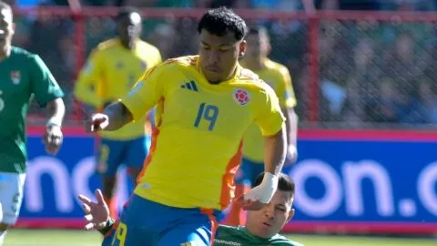 Roger Martínez explota contra Néstor Lorenzo y la prelista de Colombia: "No sabes un carajo"