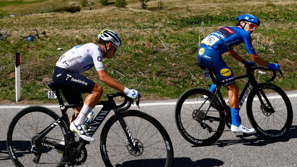 Éiner Rubio y Giulio Ciccone en el Giro de Italia. - Luca Bettini, AFP.