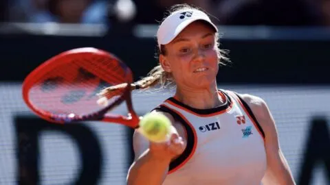 ¡Sorpresa en Roland Garros! Rybakina queda fuera en segunda ronda