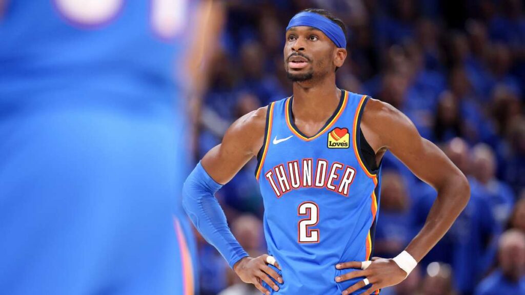 Shai Gilgeous-Alexander durante el Juego 7 de la final de la Conferencia Oeste Playoffs NBA 2026