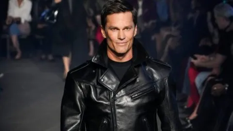 De quarterback a modelo: Tom Brady hace su debut en desfile de moda en Nueva York