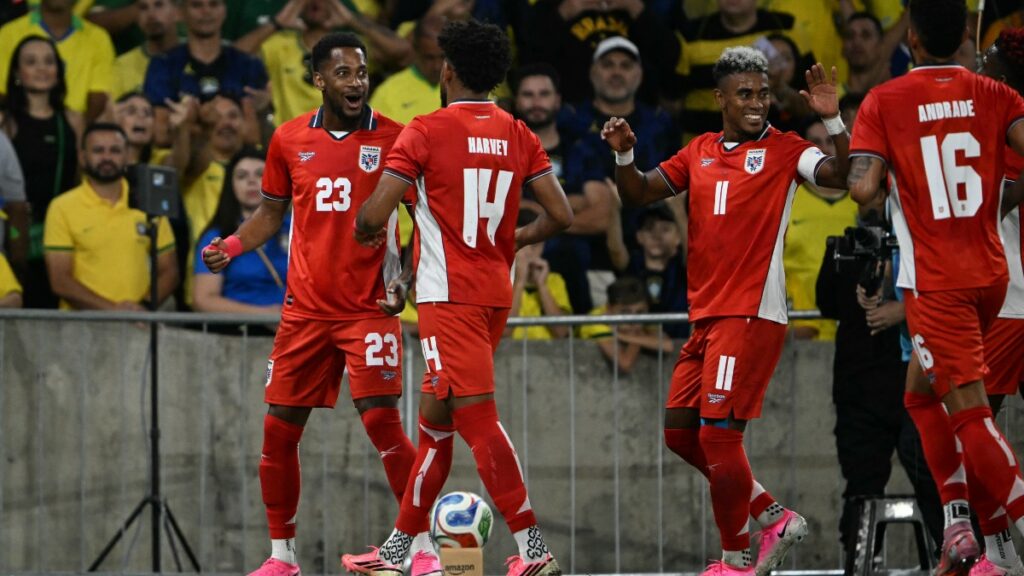 Panamá perdió 6-2 en su visita a Brasil | MAURO PIMENTEL / AFP