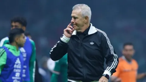 Javier Aguirre advierte sobre exceso de confianza y mantiene incógnita en el once titular para arrancar el Mundial