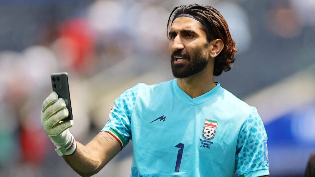 Alireza Beiranvand, portero de Irán