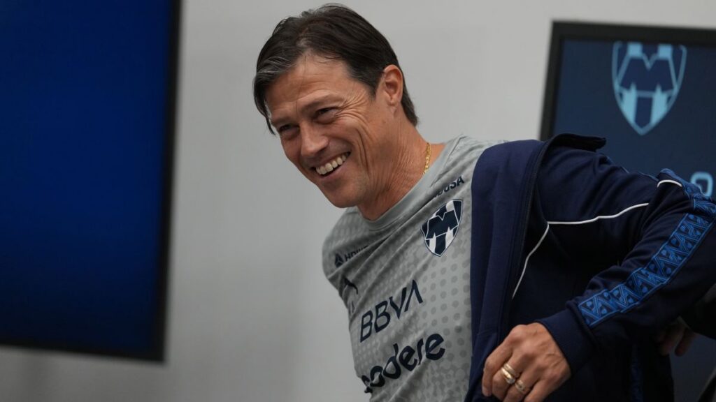 Matías Almendya habla de la selección mexicana 