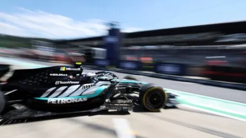 Mercedes hace el 1-2 en el GP de Austria; Checo Pérez sufre en la primera práctica