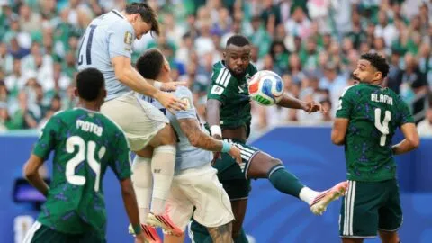Arabia Saudita vs Uruguay en vivo: ¡Arranca el partido!