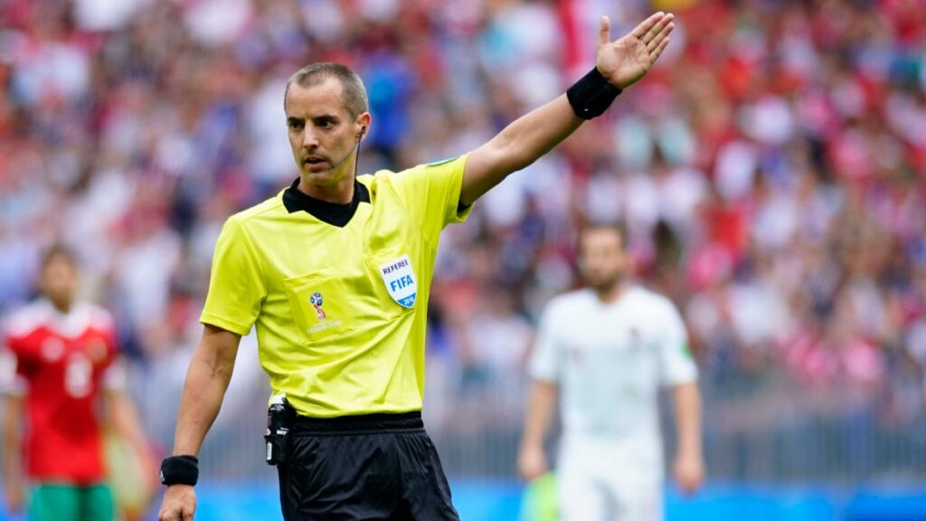 El árbitro estadounidense Mark Geiger le había pedido a Pepe, en el entretiempo, que le consiguiera la camiseta de Cristiano Ronaldo.