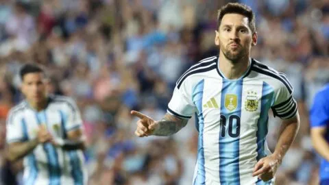El árbitro de la final de Qatar 2022 dirigirá el debut de Argentina en el Mundial 2026