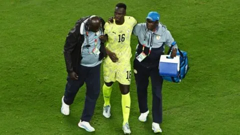 Édouard Mendy enciende las alarmas en Senegal tras salir lesionado ante Noruega
