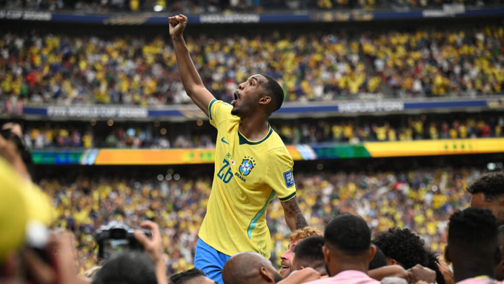 Rayan celebra el triunfo de Brasil. - Annegret Hilse, Reuters.