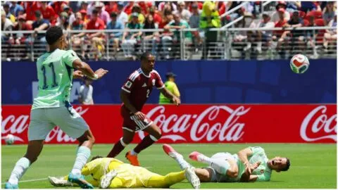 ¡Primer penal del Mundial 2026, con arbitraje mexicano y polémica incluida!