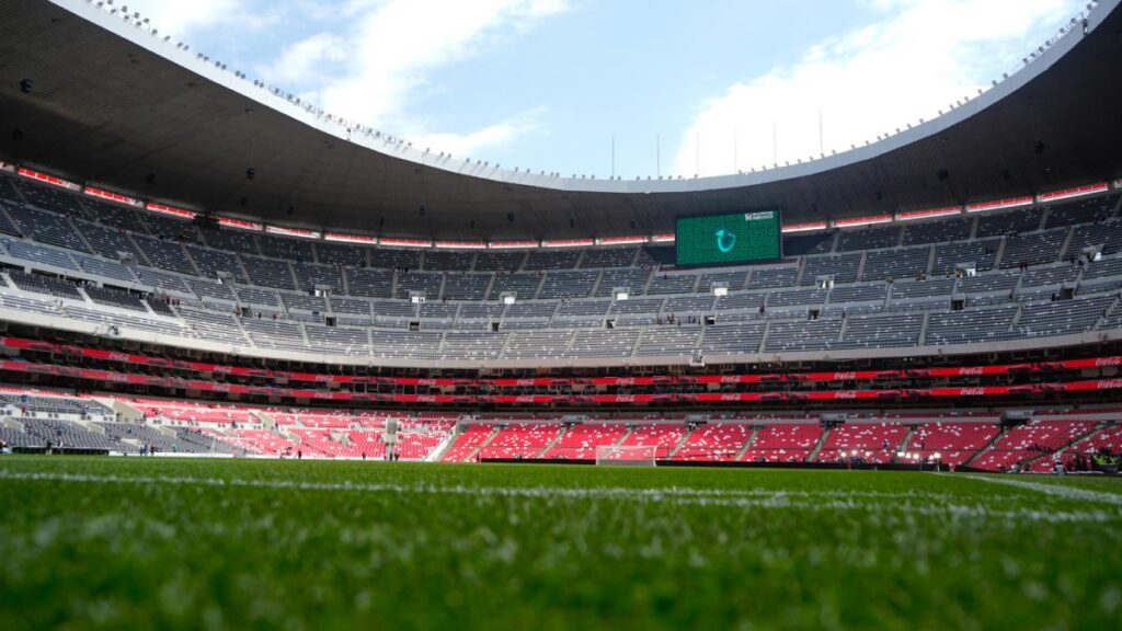 Previo al encuentro inaugural del Mundial 2026, ni México, ni Sudáfrica pisaron la cancha del Coloso de Santa Úrsula