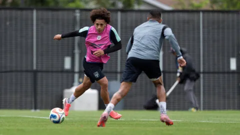 Thomas Christiansen confirma la baja de Adalberto Carrasquilla frente a Croacia: ¿Qué sucedió?