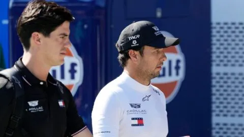 Checo Pérez explica su eliminación en Q1 en Austria: "Fuimos un poco a ciegas"