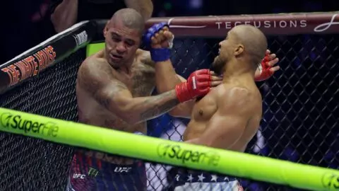 Ciryl Gane noquea a Alex Pereira y conquista el cinturón de los pesados en UFC Freedom