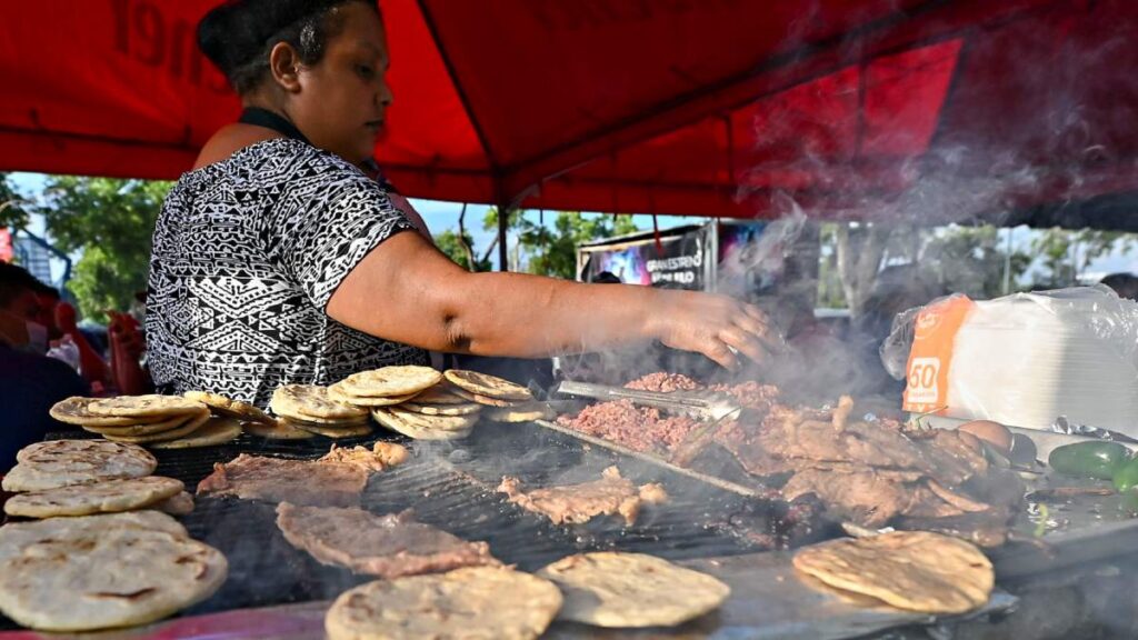 La comida mexicana es deliciosa, pero suele ser pesada, muy condimentada o picante para las personas que no están acostumbradas