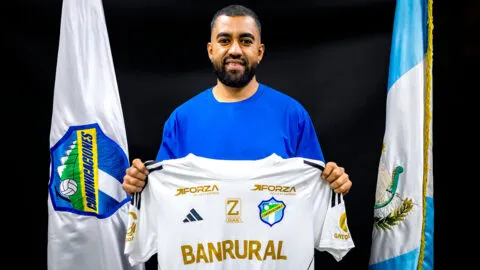 Comunicaciones presenta de manera oficial a su primer refuerzo
