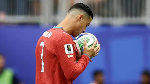 ¡Leyenda! Cristiano Ronaldo: seis Copas del Mundo y titular más veterano de campo