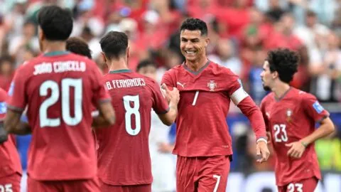 Portugal despeja dudas y Cristiano Ronaldo brilla: victoria contundente para pasar por encima de Uzbekistán