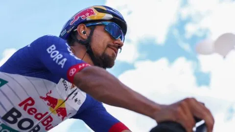 Colombia cede terreno en la lucha por destacar en el Tour Auvergne Rhone-Alpes 2026