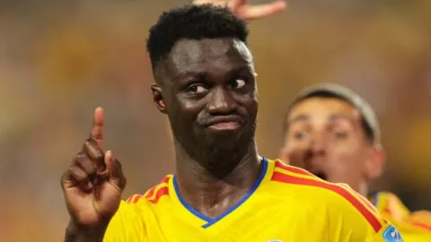 El VAR le ahoga el grito de gol a Colombia: Dávinson Sánchez marca con un fuera de juego milimétrico