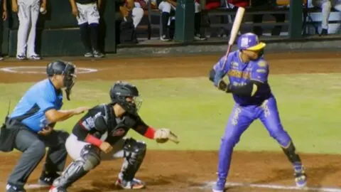 Dorados explota a la ofensiva y evita la barrida ante Piratas