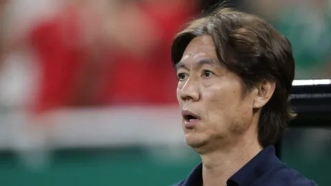 Técnico de Corea del Sur reconoce la presión de jugar contra México por el liderato del Grupo A