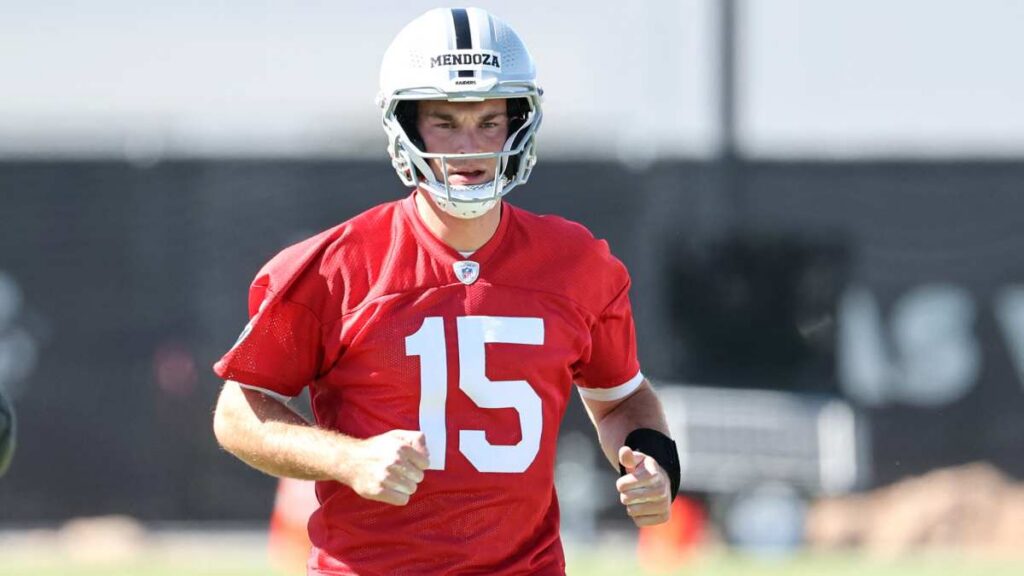 Fernando Mendoza con los Raiders