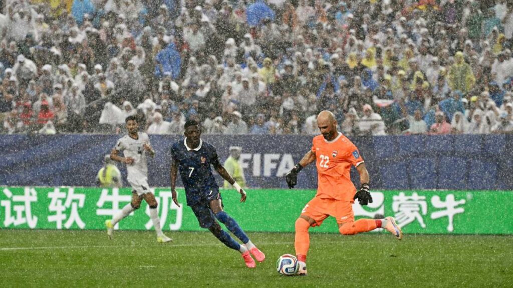 Tormenta en el Francia vs Irak